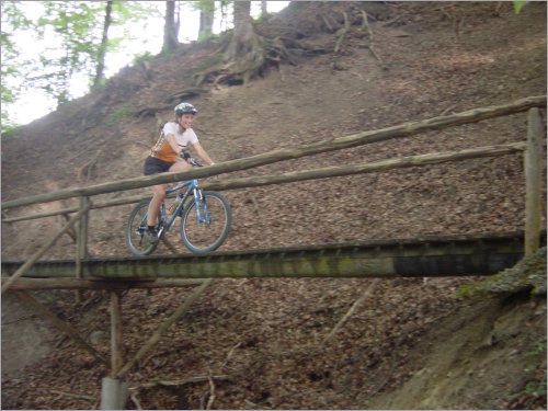 ...towards gruebewgli, tricky singletrail!