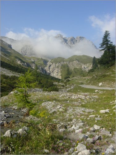 val mora