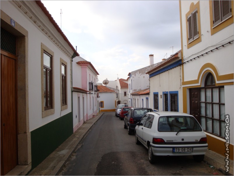 arrived in vila nova de milfontes... a sleepy sea side village