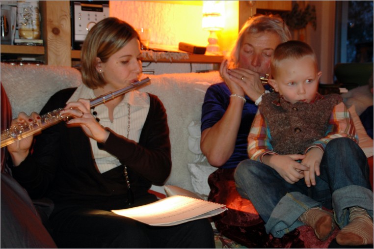 gaby & mam playing some nice music together